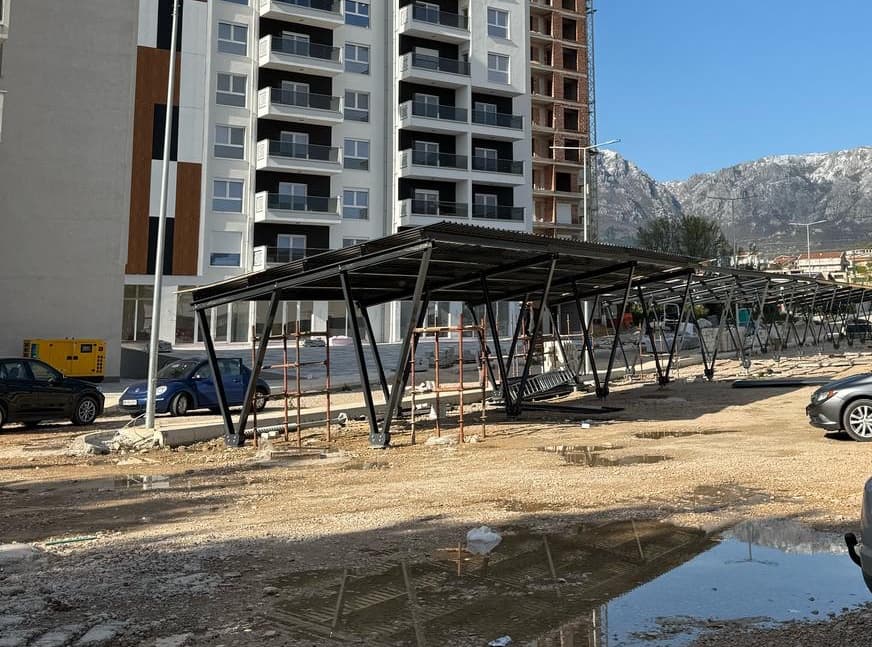 Carport Černá Hora